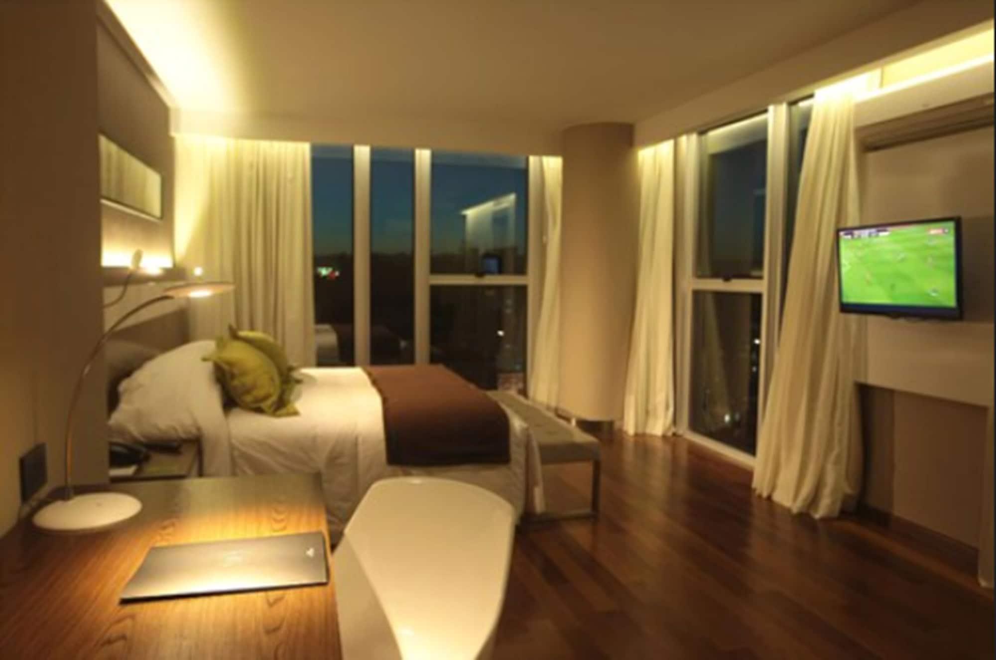 Yrigoyen 111 Hotel Кордова Экстерьер фото