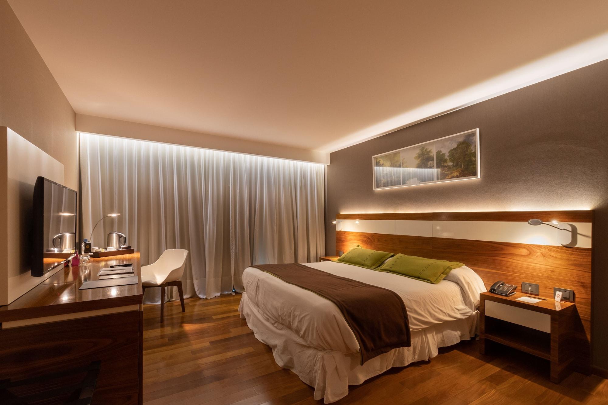 Yrigoyen 111 Hotel Кордова Экстерьер фото
