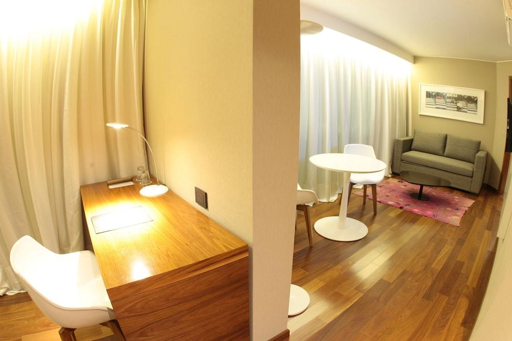 Yrigoyen 111 Hotel Кордова Экстерьер фото